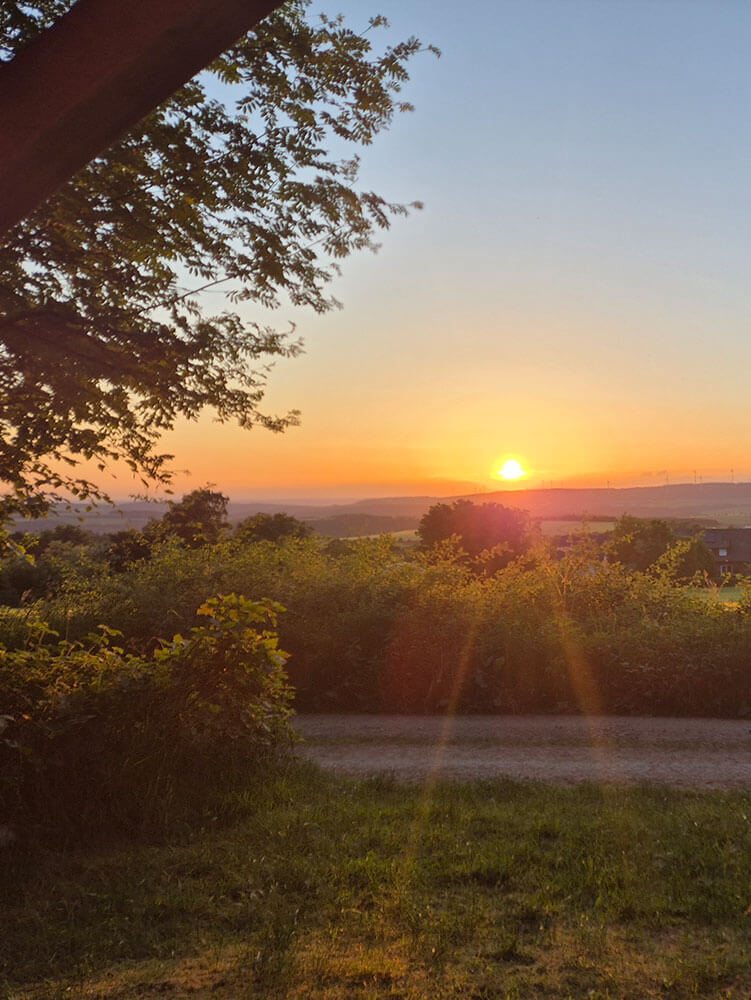 Abenteuerhelden-Nachtlager-in-der-Natur